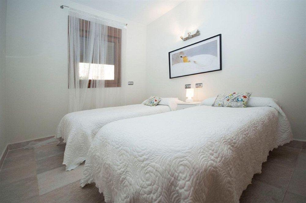 Apartamentos Reserva Del Higueron Deluxe & Spa Benalmadena Exterior photo